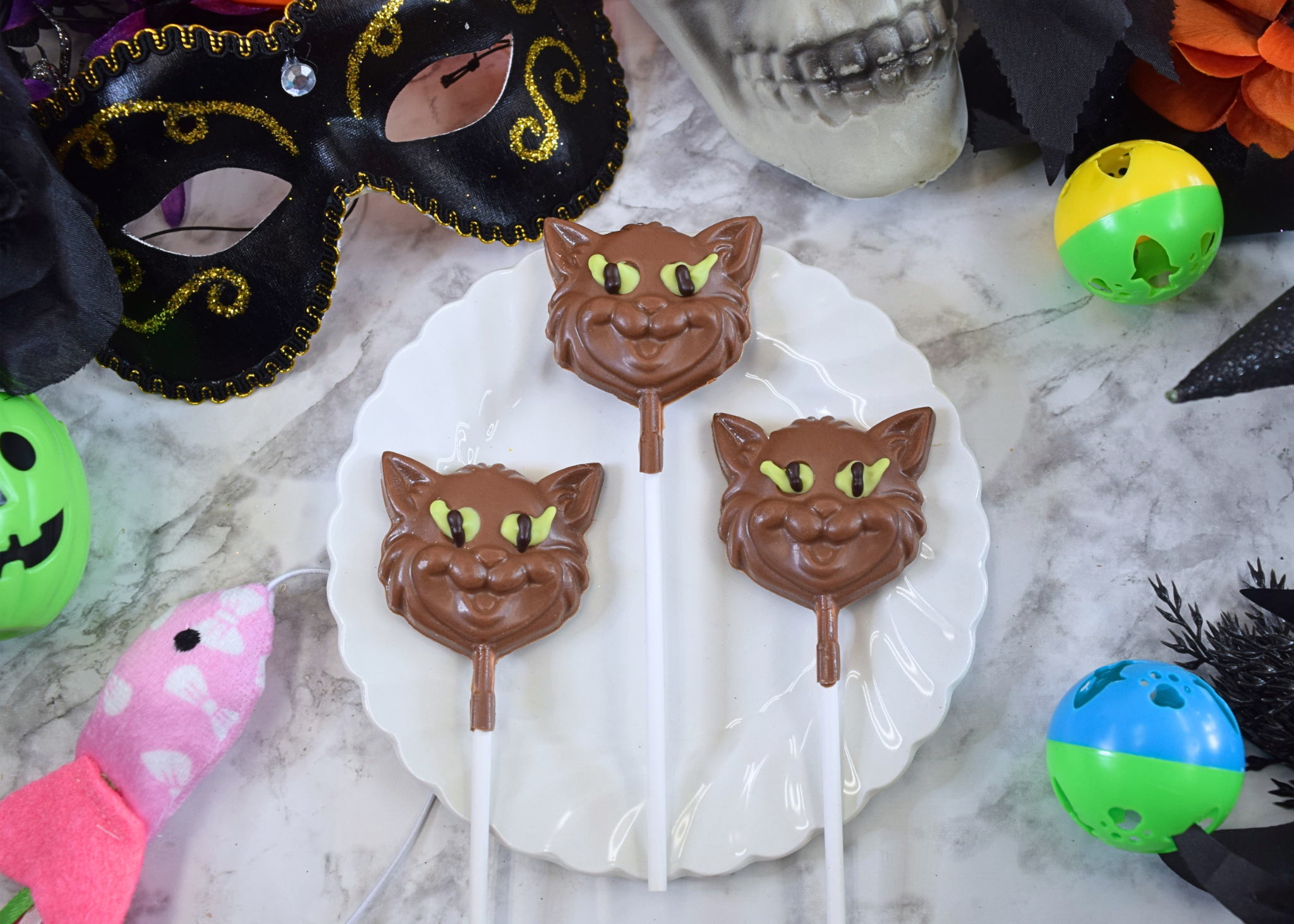 Scary Cat Eyes Pop
