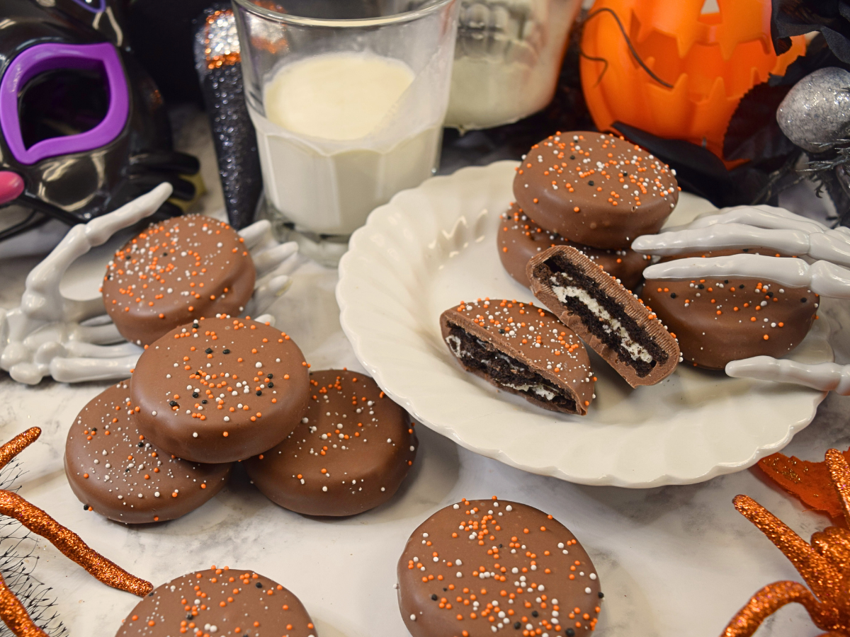 Halloween Oreos