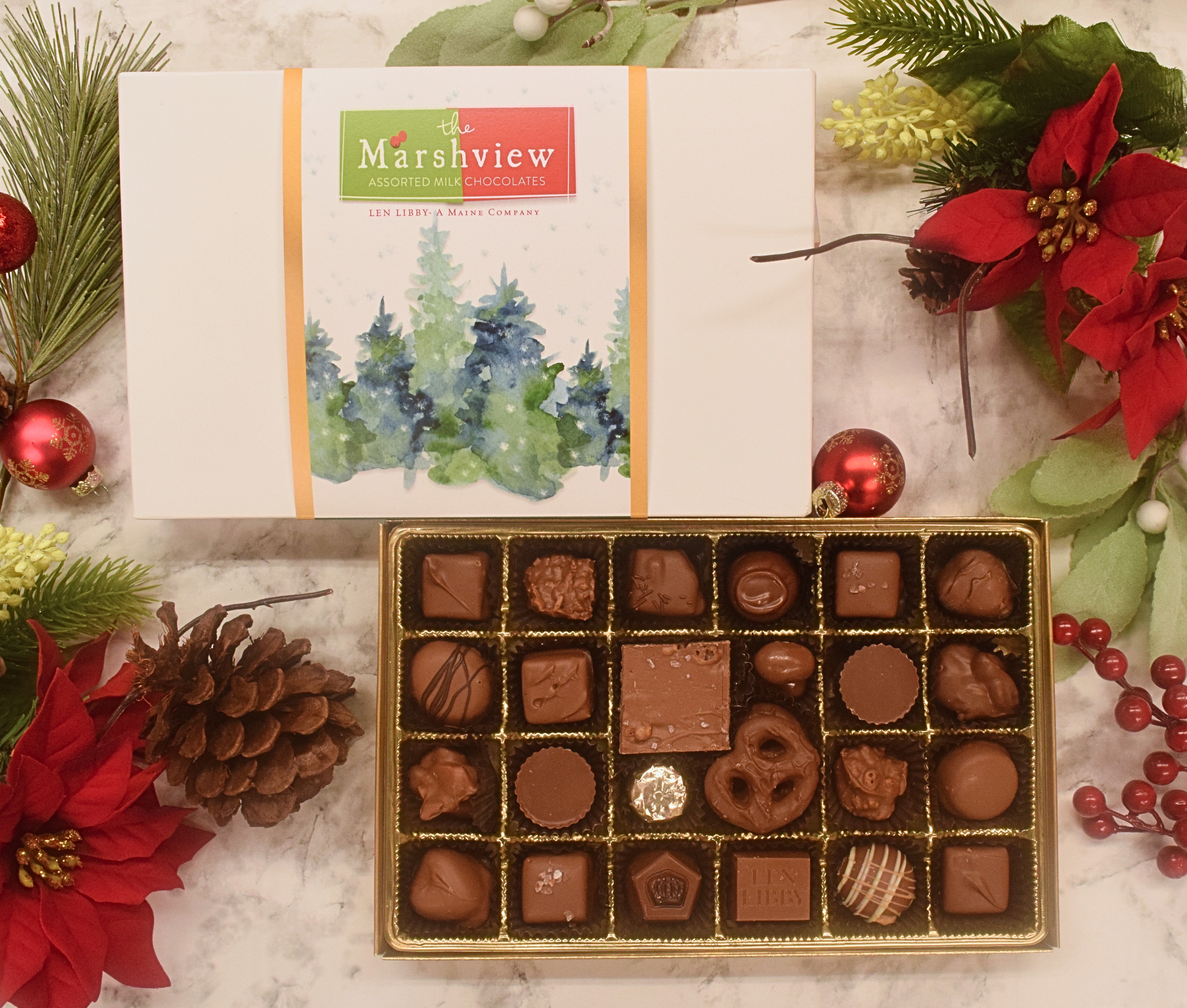 24pc Signature Gift Boxes - Christmas Winter Scene