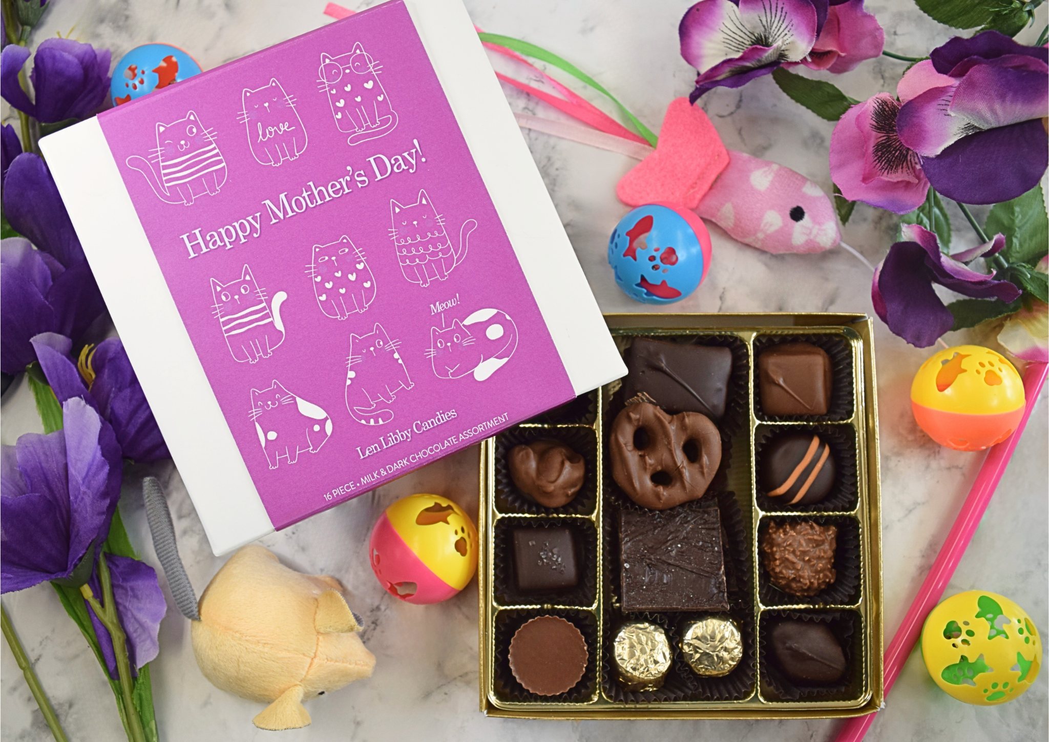 16pc Signature Gift Box - Cat Mom