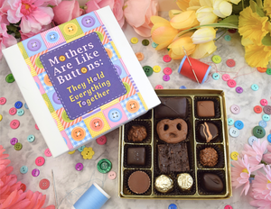 16pc Signature Gift Box - Mothers Are Like Buttons
