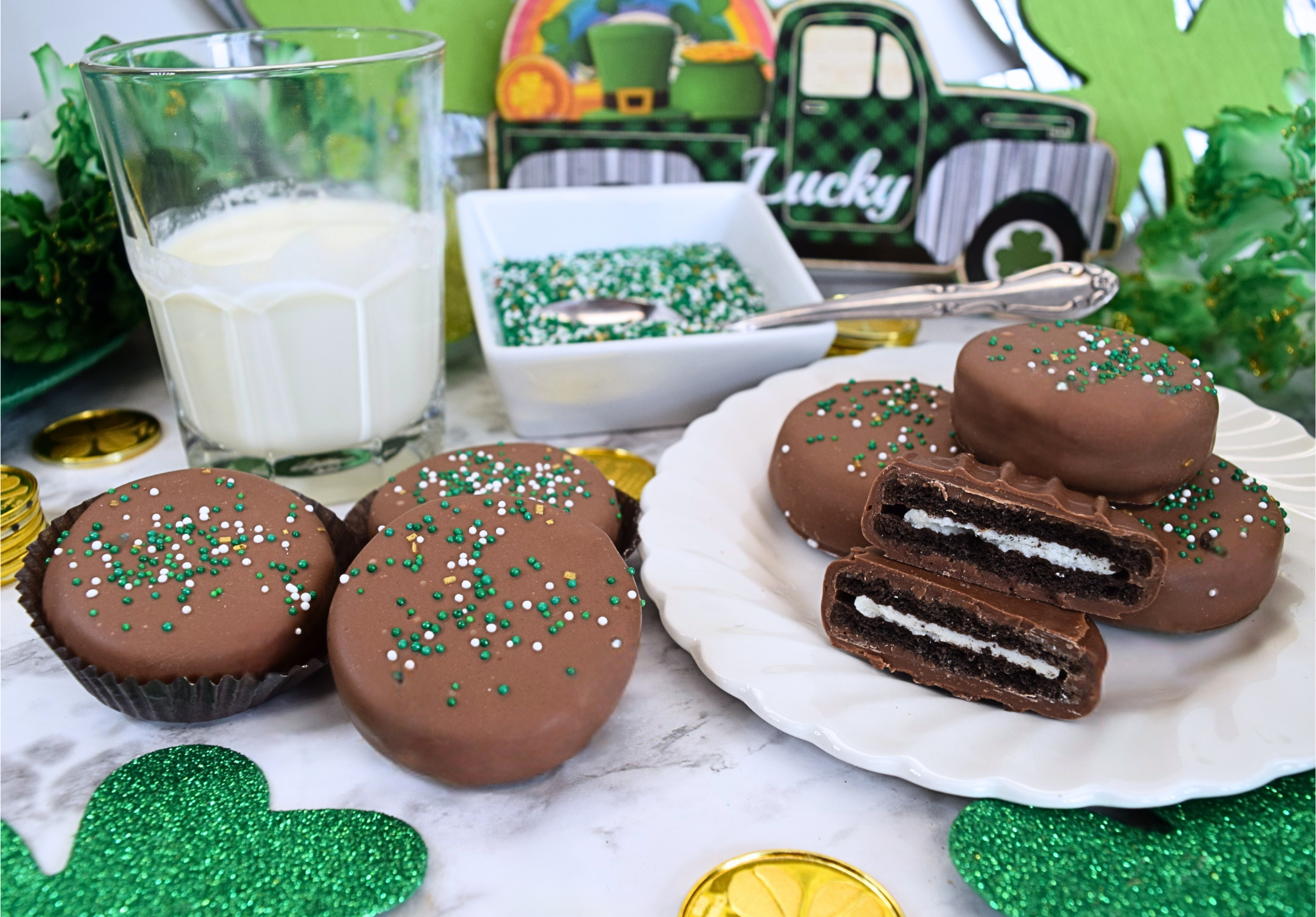 St. Patrick's Day Oreos