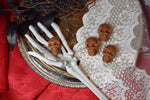 Load image into Gallery viewer, Mini Milk Chocolate Skulls
