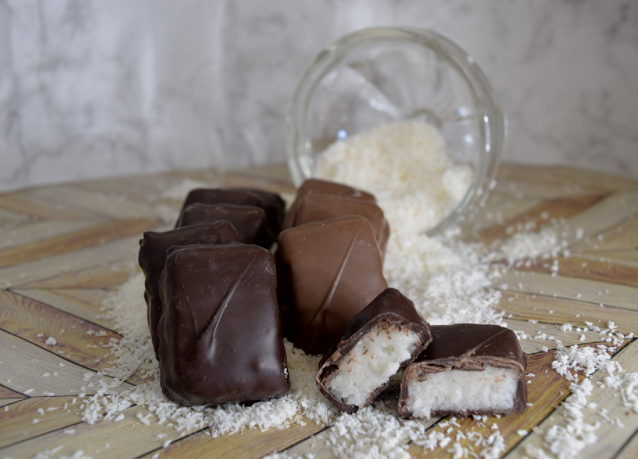 Fresh Coconut Needhams – Len Libby Candies