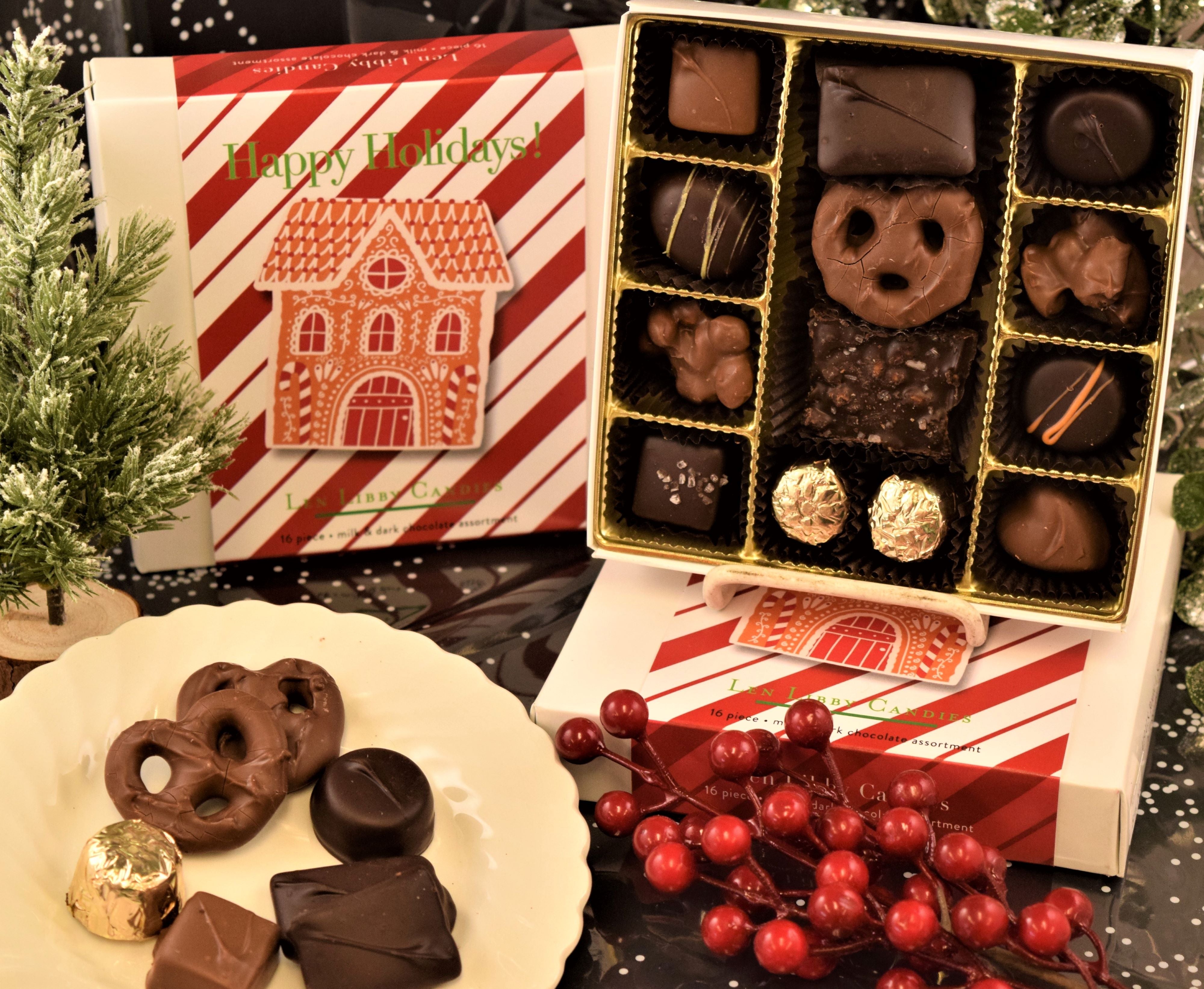 6pc or 16pc Signature Gift Box - Gingerbread House