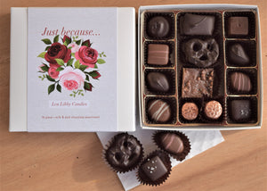 16pc Signature Gift Box - Just Because Roses
