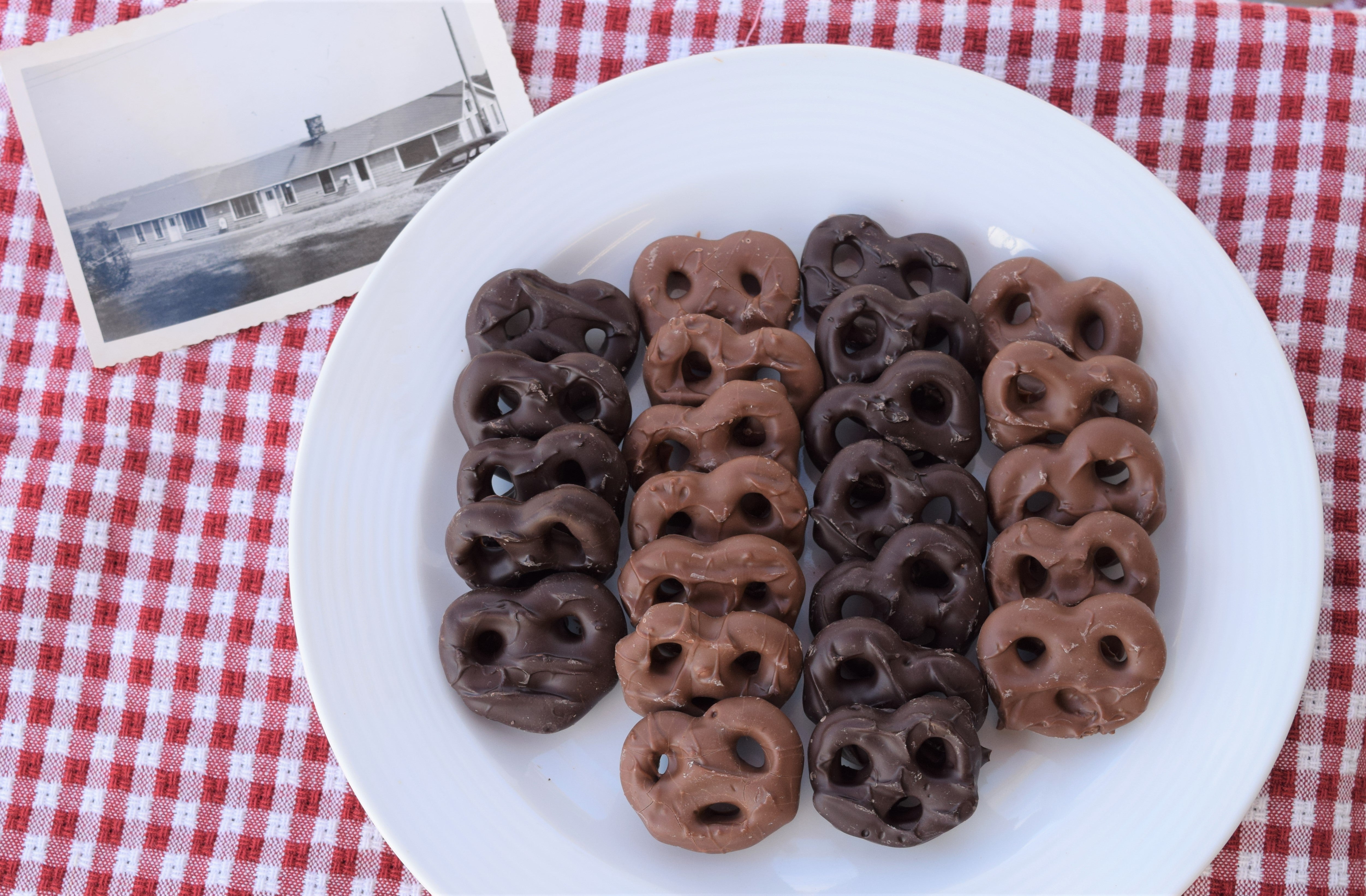 Double Dipped Pretzels