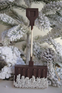 Maine Snow Shovel